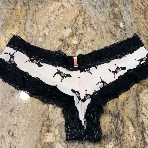 NWT NW 2018 limited edition VS Halloween Cheekster - Picture 2 of 3